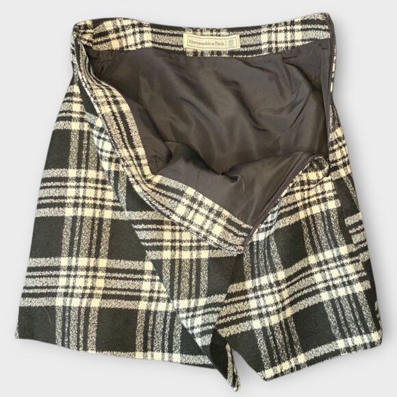 Y2K Abercrombie & Fitch Wool Mini Skirt Sz 00 Black Plaid White Tartan Twee Core - Picture 7 of 12